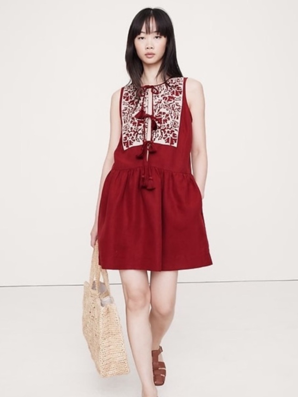 NWT! BANANA REPUBLIC RED CURRANT EMBROIDERED TENCEL™-LINEN MINI DRESS - XS